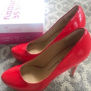 👠Red Chinese Laundry platform heel size 8